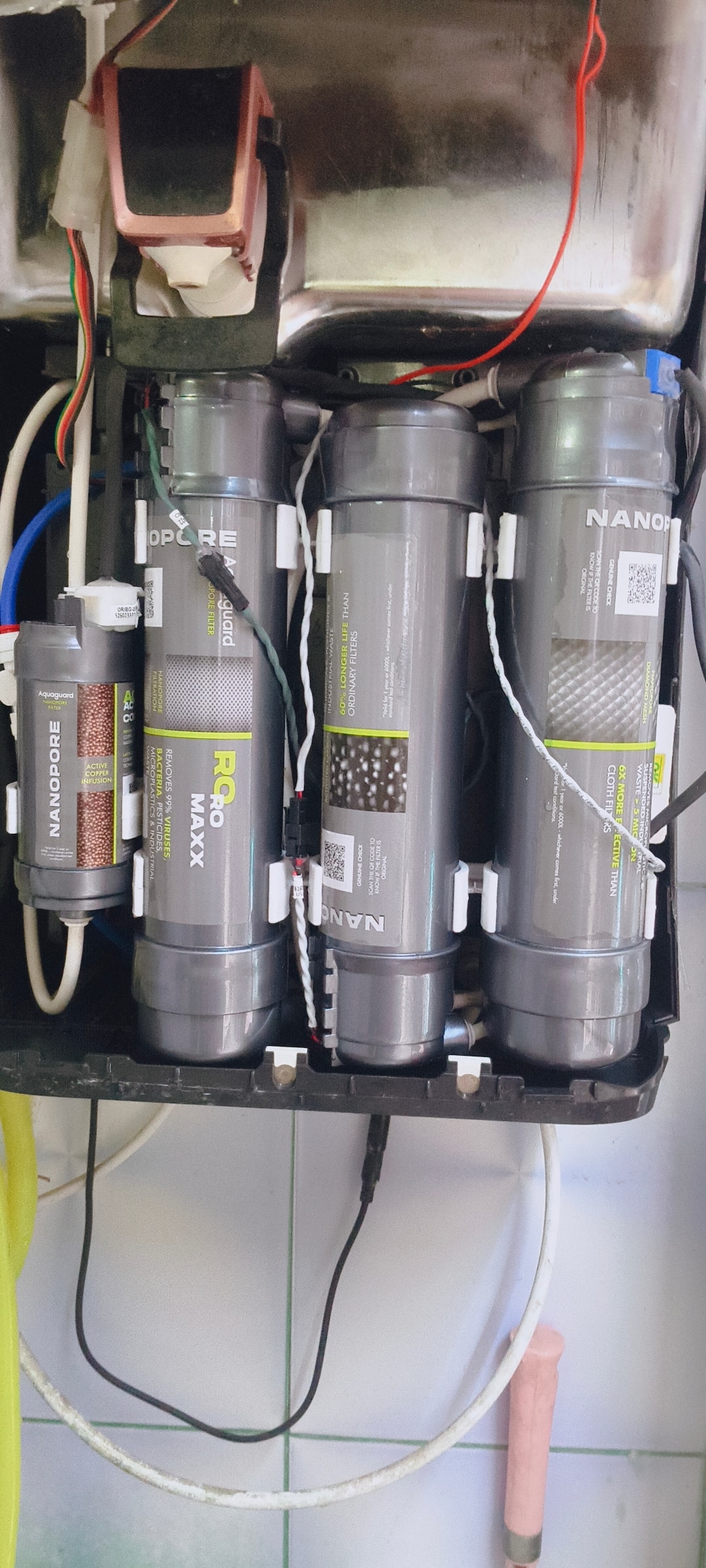 Aquaguard RO purifier internal components